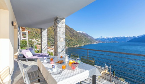 Family Apartment, 2 Bedrooms, Mountainside (Residence degli Oleandri 2A)
