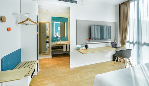 Superior King Room
