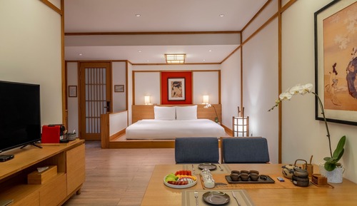 Washitsu Ni with Public Onsen