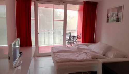 Studio, Multiple Bedrooms, Balcony, Garden View