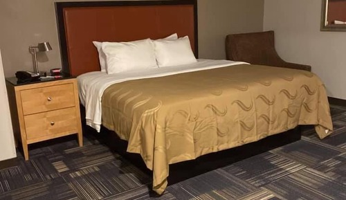 Standard Single Room, 1 King Bed, Non Smoking