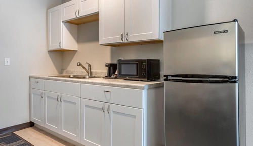 Suite, 1 King Bed, Accessible, Non Smoking