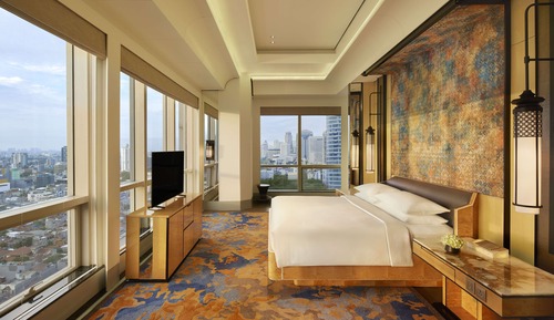 Suite, 1 King Bed, Club Lounge Access