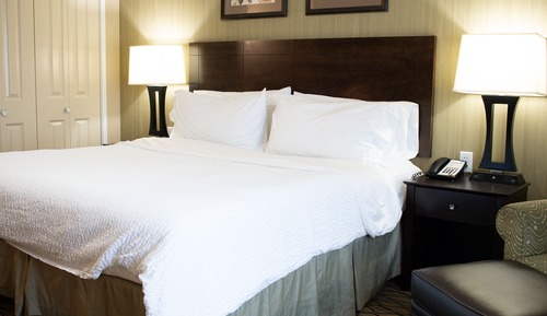 Standard Room, 1 King Bed, Jetted Tub (Feature)