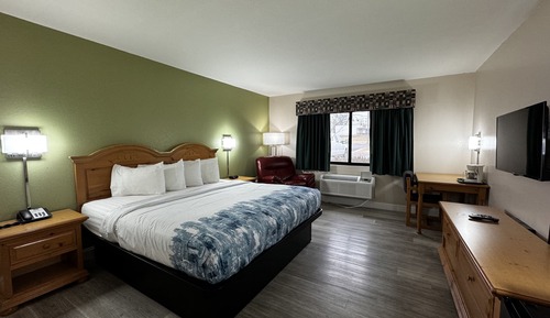 Standard King Room