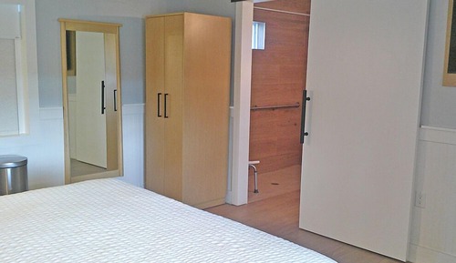 Standard Room, 1 King Bed, Accessible (No Pets -  Linens Included)