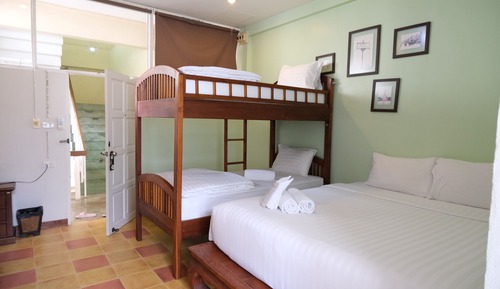 Economy Quadruple Room