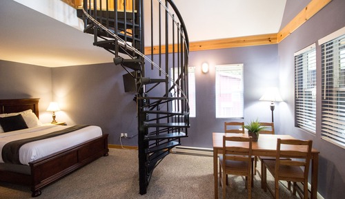 Cottage Studio C