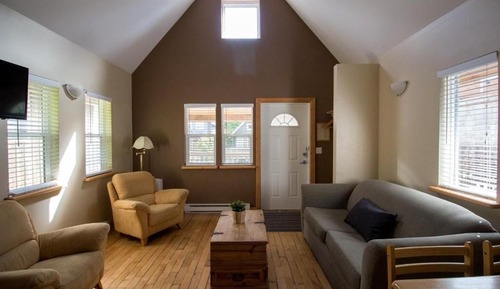 Studio B Cottage