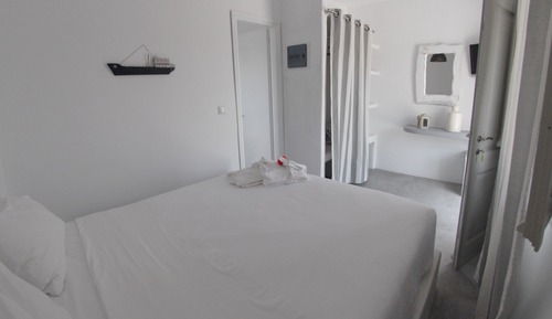 Standard Double Room, Garden View