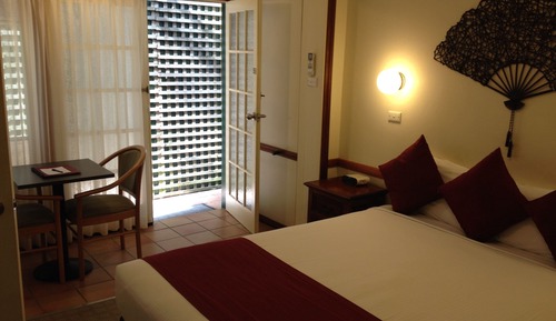 Queen Spa Room