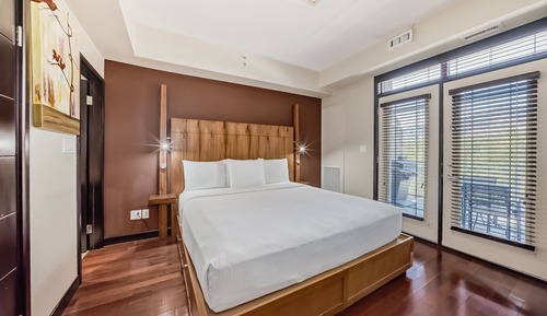 One Bedroom Loft Suite Courtyard View