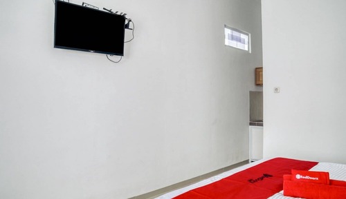 Double Room (Reddoorz)