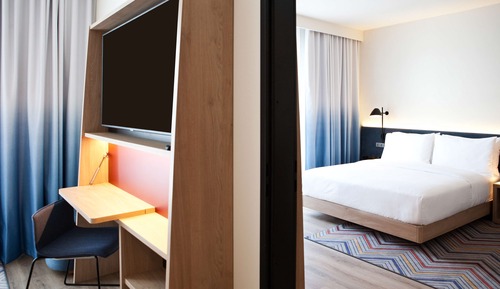Room, 1 King Bed, City View