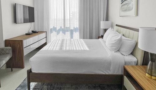 Suite, Multiple Beds, Golf View