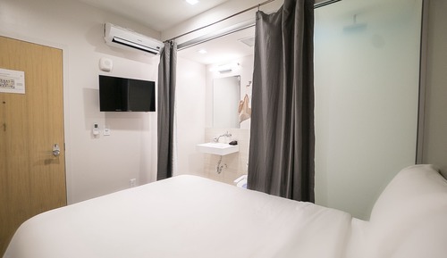 The Smallest Room In Dallas