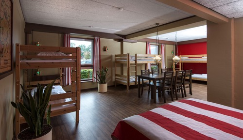 Pirate Room, 8 Persons