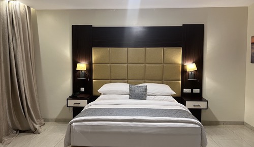 Premium Suite