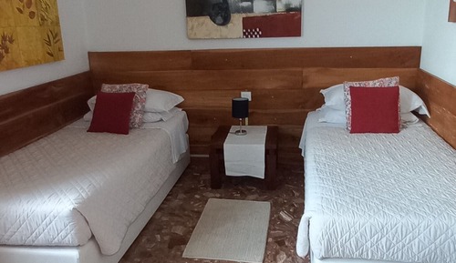 Standard Twin Room, 2 Twin Beds, Partial Sea View, Garden Area