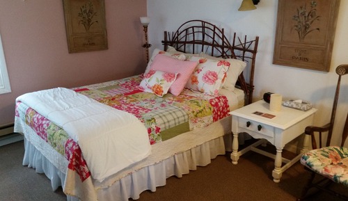 Classic Room, 1 Queen Bed, Ground Floor