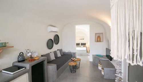 Honeymoon Suite, Hot Tub, Sea View (Kalisti)