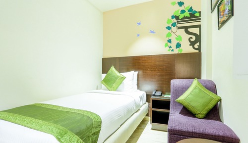 Economy Room