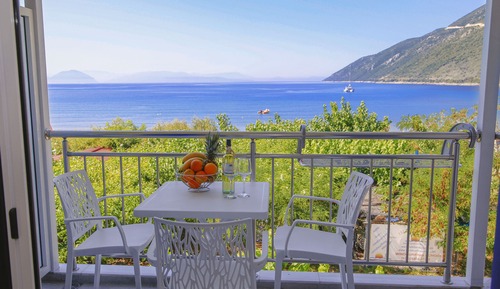 Studio, Sea View