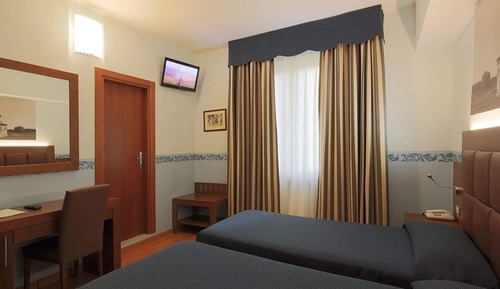 Classic Twin Room