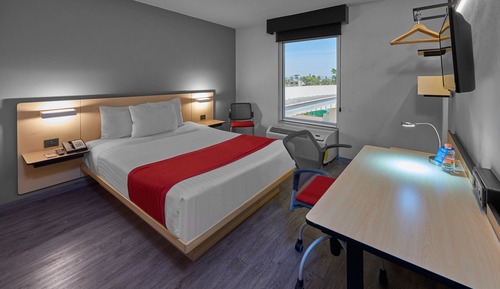 Superior Room, 1 Queen Bed with Sofa bed, Non Smoking