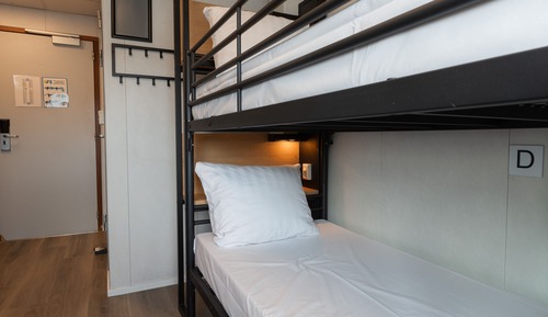 Shared Dormitory, Mixed Dorm, Private Bathroom (1 bed in 8-person dormitory)