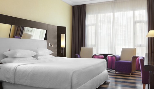 Room, 1 King Bed, Non Smoking, City View
