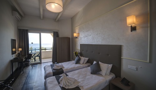Double or Twin Room, Sea View