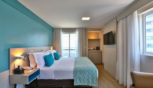 Suite Luxo Queen Triplo