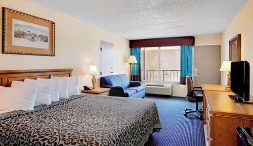 Standard Room, 1 King Bed
