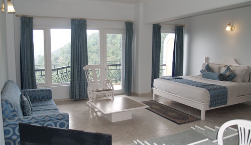 Royal Executive Suite With Balcony and Valley View