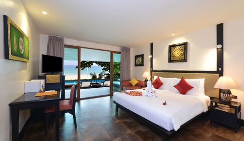 Beachfront Pool Villa