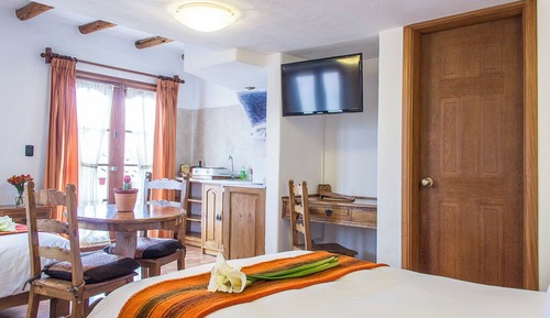 Superior Triple Room, 1 Bedroom, Non Smoking, Courtyard View