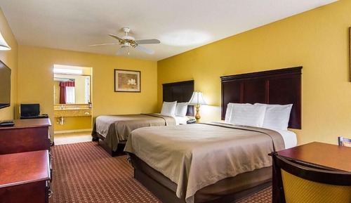 Standard Room, 2 Queen Beds, Non Smoking