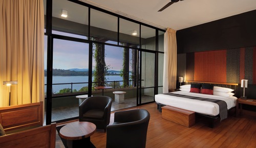 Luxury Panoramic Twin