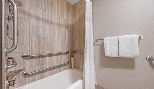 Suite, 1 Queen Bed with Sofa bed, Accessible, Non Smoking