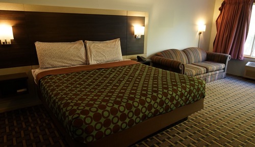 Standard Room, 1 King Bed, Non Smoking