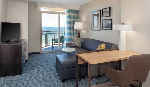 Suite, 1 Bedroom, Oceanfront (Mobility Accessible, Roll-in Shower)