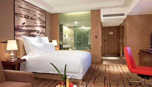Deluxe Room, 1 King Bed, Executive Level