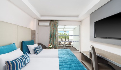 Standard Twin Room, Garden View