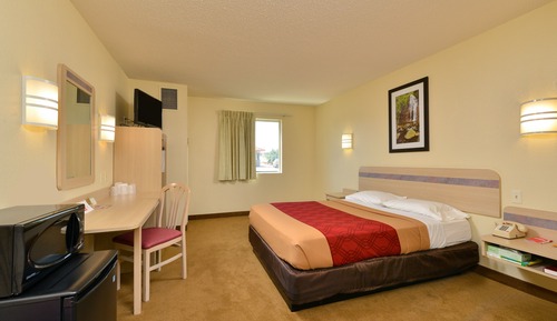 Standard Room, 1 King Bed, Non Smoking