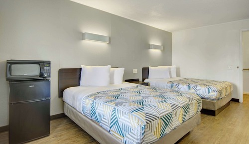 Standard Room, 2 Queen Beds, Accessible, Non Smoking