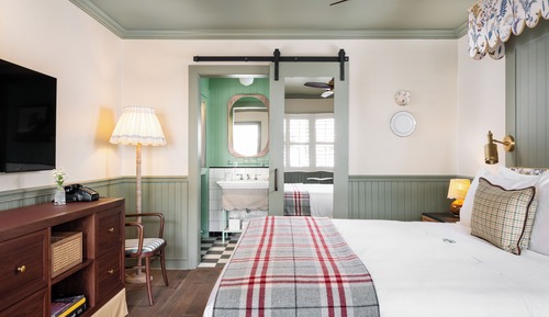 Standard Room, 1 King Bed (The King)