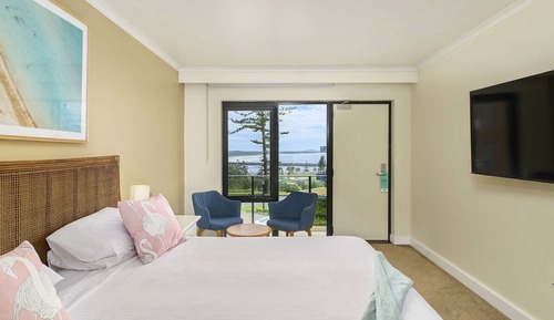 Standard Room, 1 King Bed (and Spa)