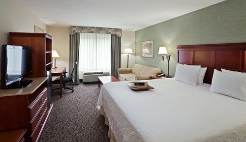 One king bed non smoking