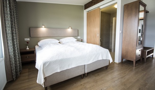 Superior Room, Mountain View